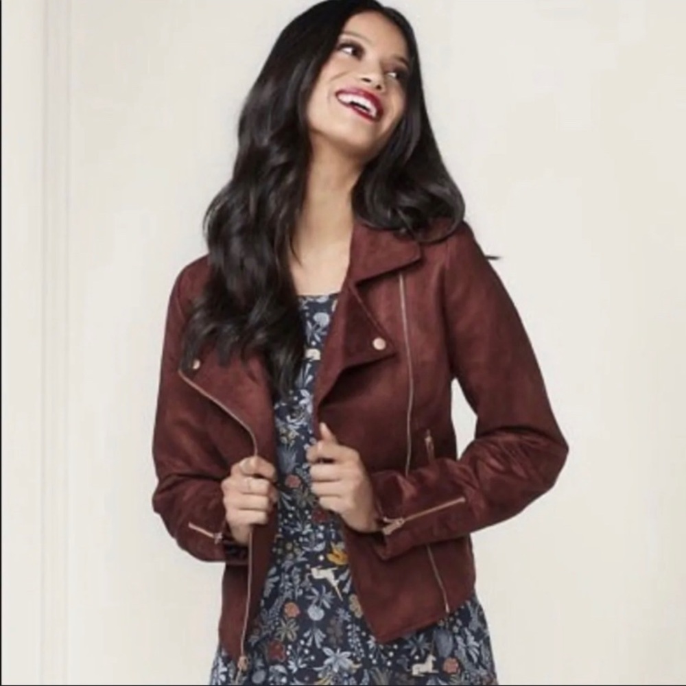 49. Lauren Conrad Runway Burgundy Size 10 Jacket- ptp:  20” l: 21”